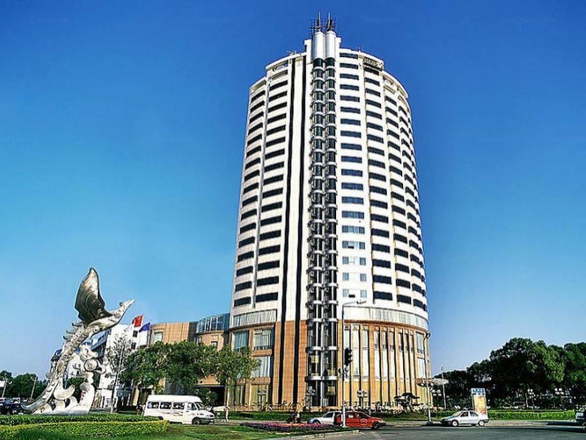 Hongyi Hotel Wuhan Eksteriør billede